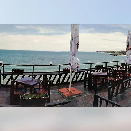 بيت ضيافة Тихият Залив نيسيبار